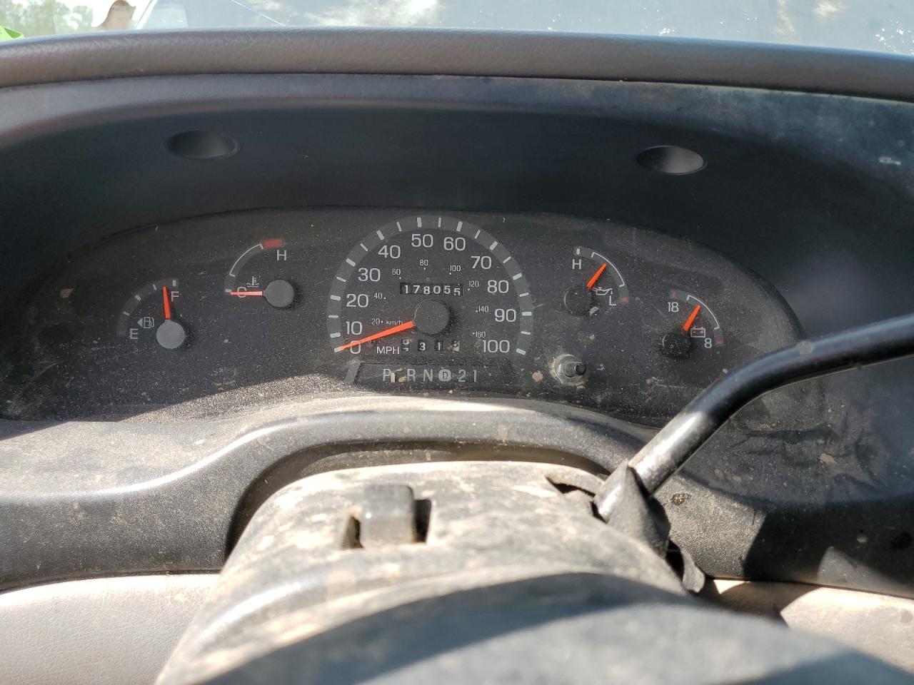 1999 Ford Econoline - Image 9