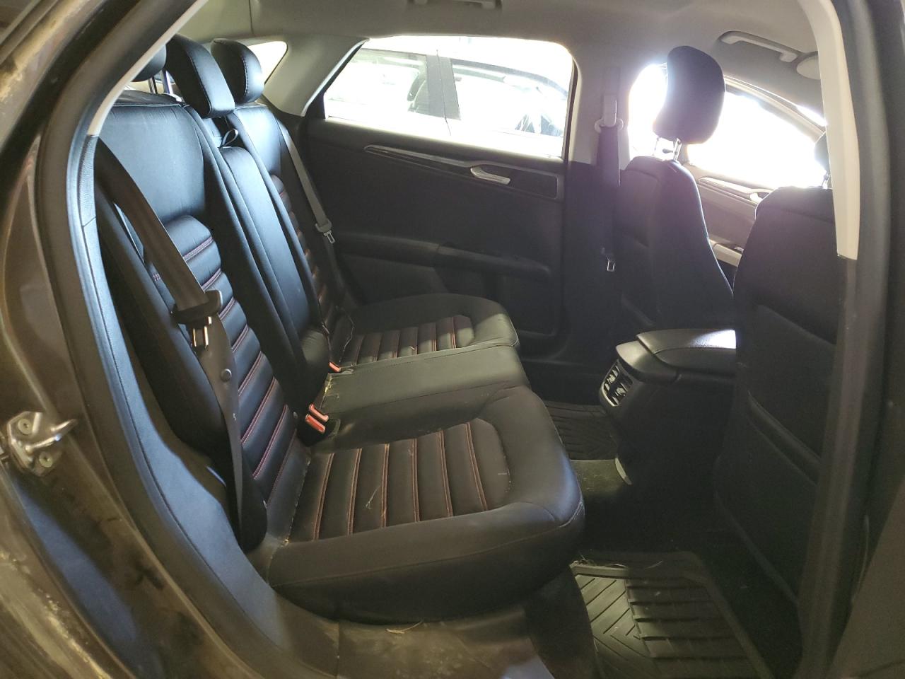 2015 Ford Fusion Se VIN: 3FA6P0HD8FR275823 Lot: 59238664