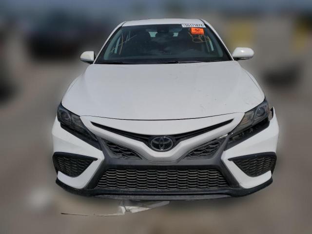  TOYOTA CAMRY 2023 Белый