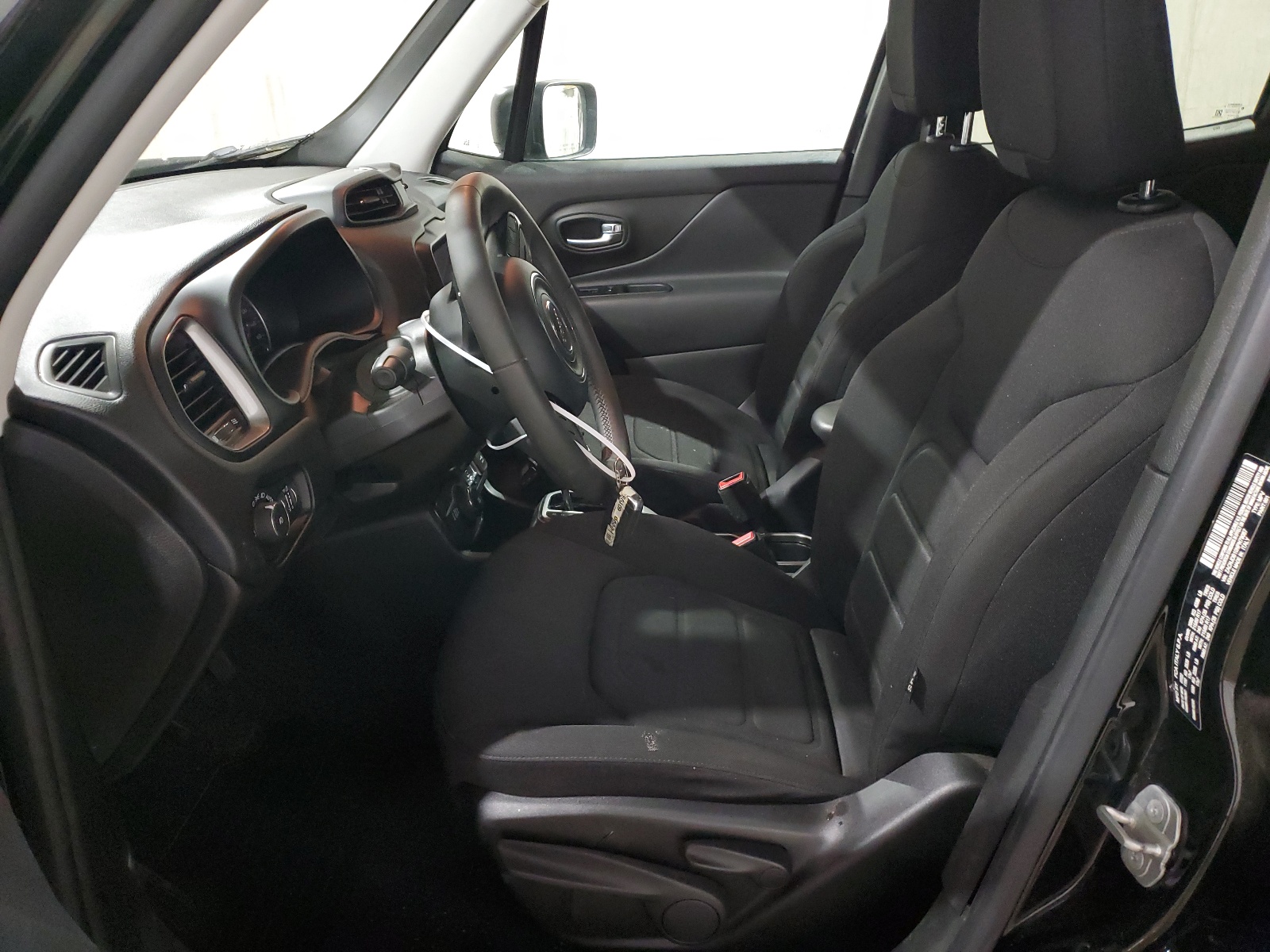 ZACNJDB10NPN79067 2022 Jeep Renegade Latitude