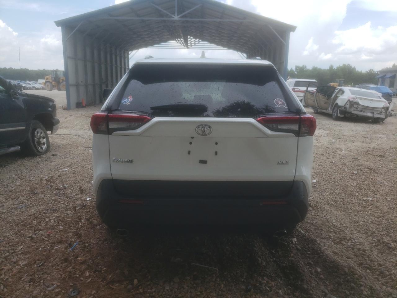 2022 Toyota Rav4 Xle VIN: 2T3W1RFV9NW212008 Lot: 59664324