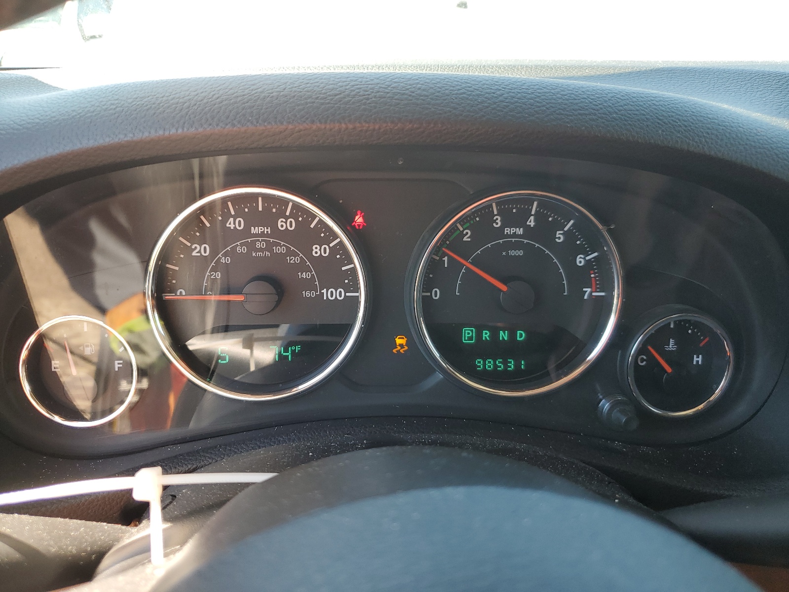 1C4BJWEG3EL136711 2014 Jeep Wrangler Unlimited Sahara