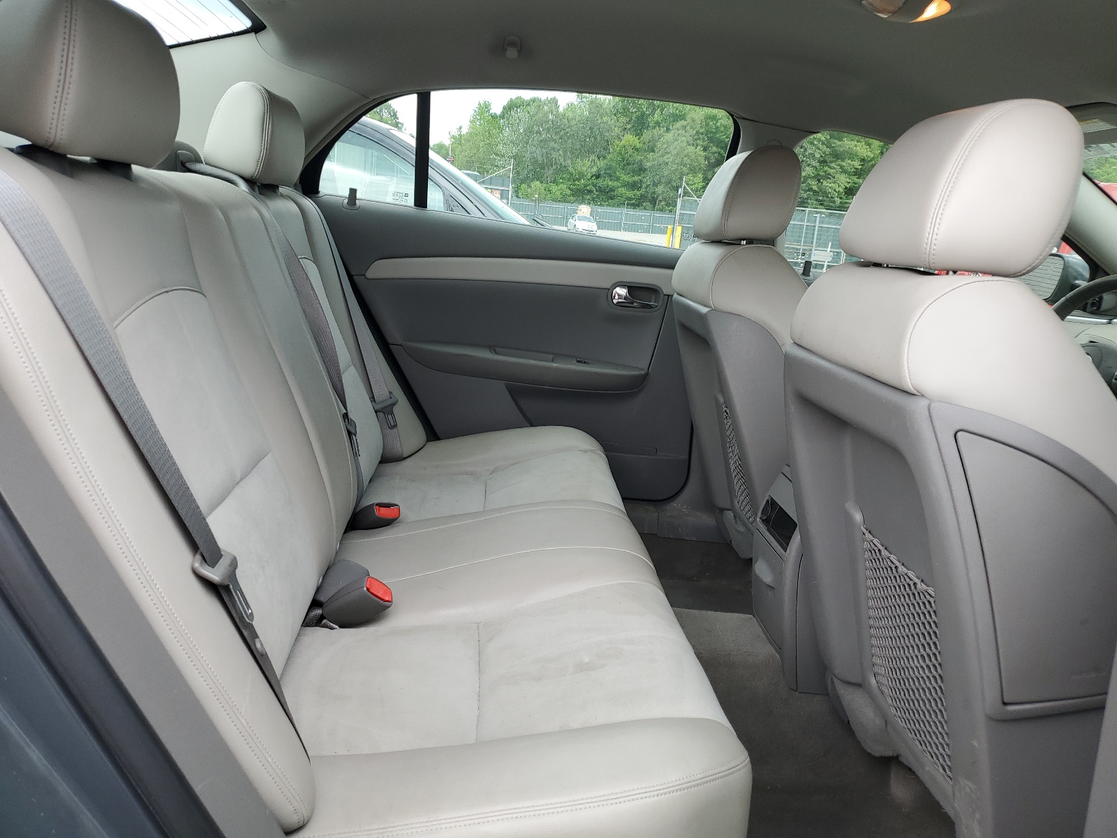 1G1ZJ57B894151210 2009 Chevrolet Malibu 2Lt