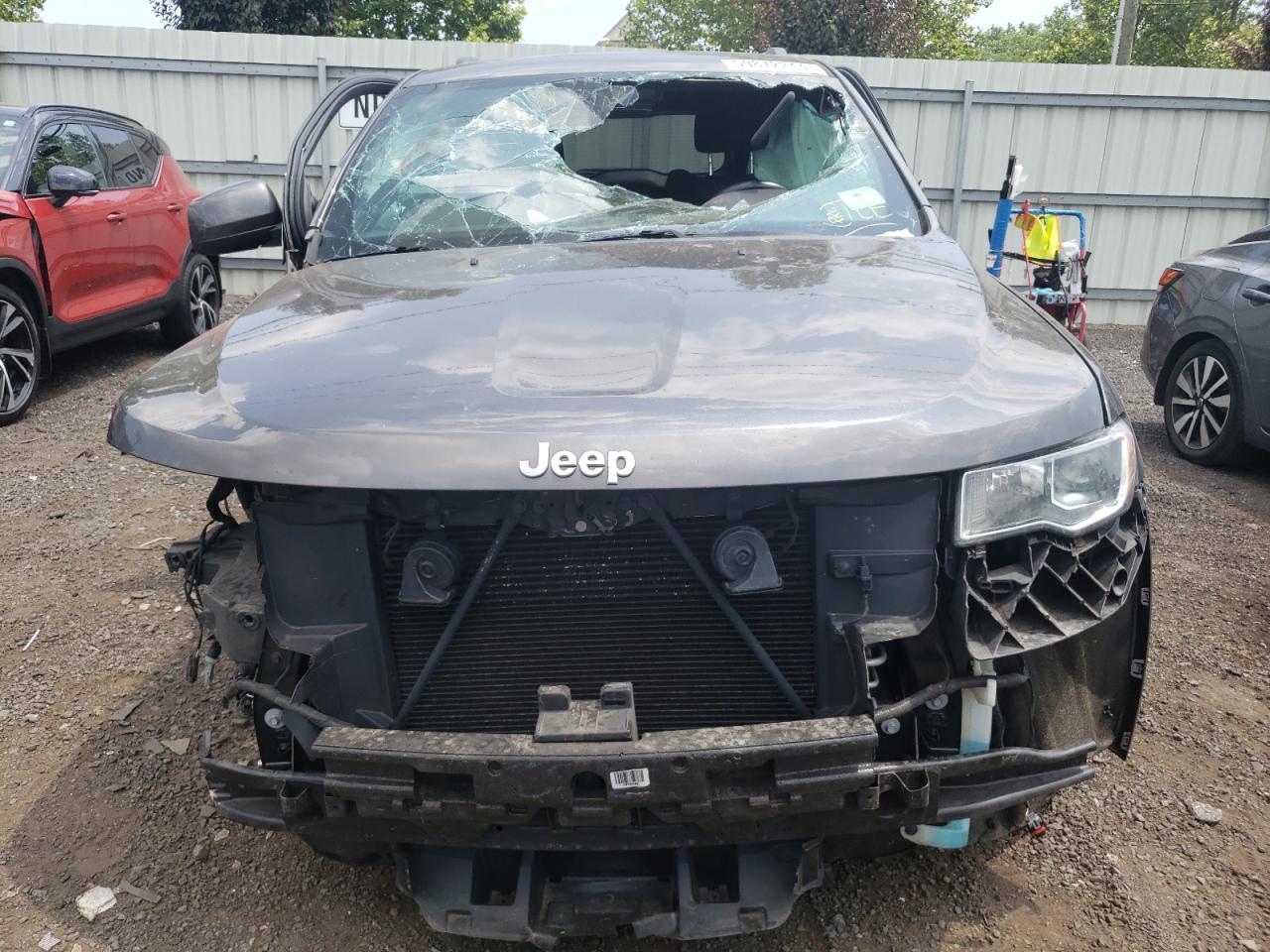 2020 Jeep Grand Cherokee - Image 5