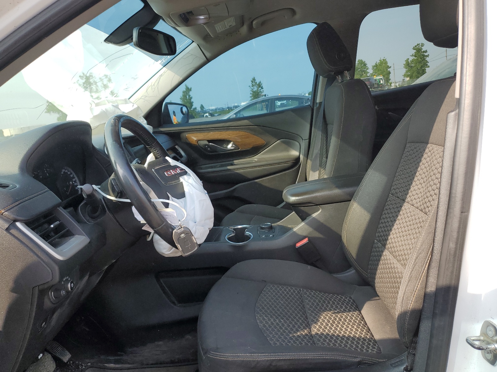 3GKALMEV1JL135682 2018 GMC Terrain Sle