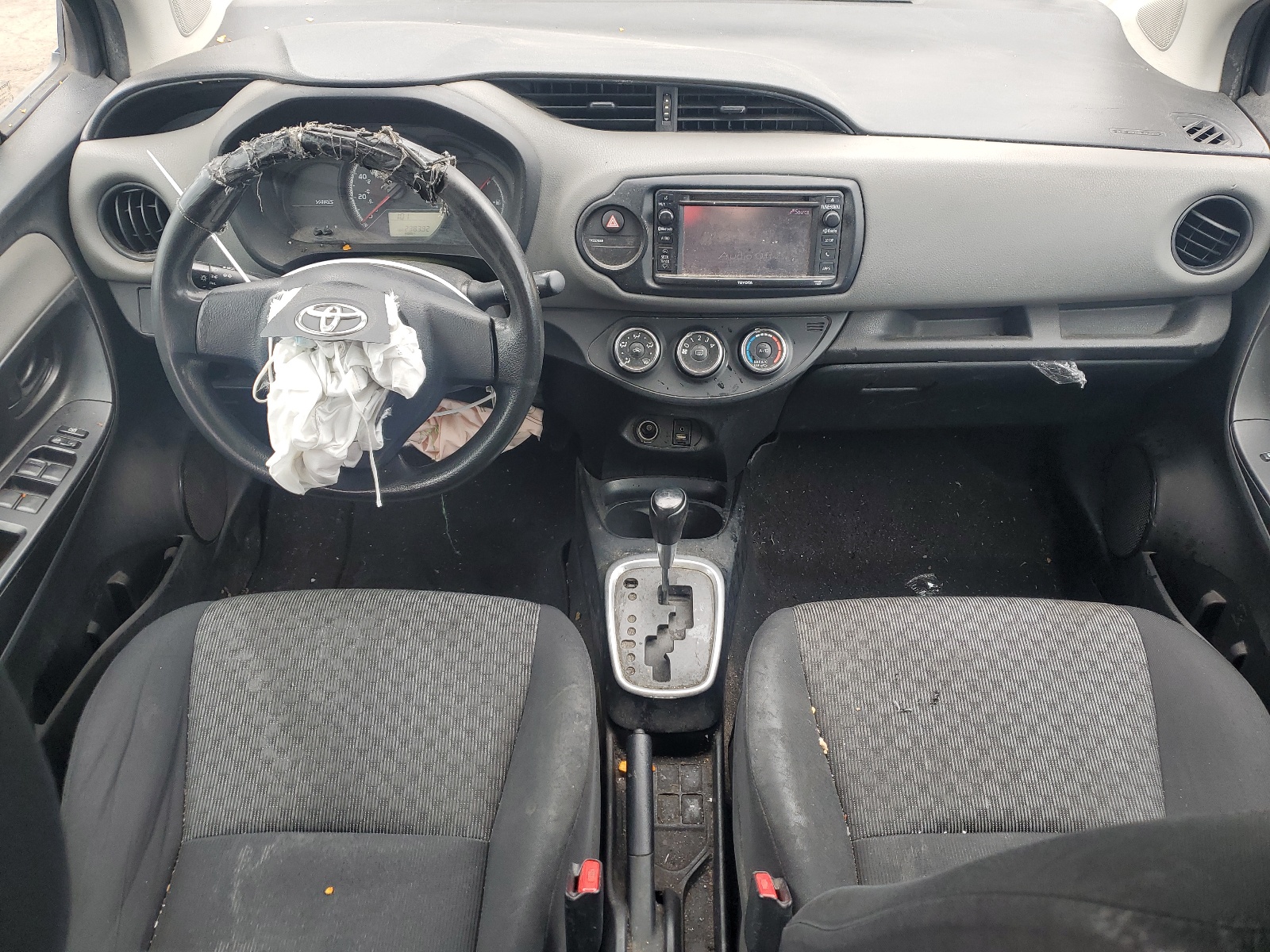 VNKKTUD35FA047403 2015 Toyota Yaris