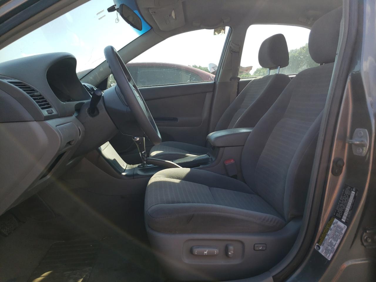 2005 Toyota Camry Le VIN: 4T1BE32K65U598861 Lot: 60082044