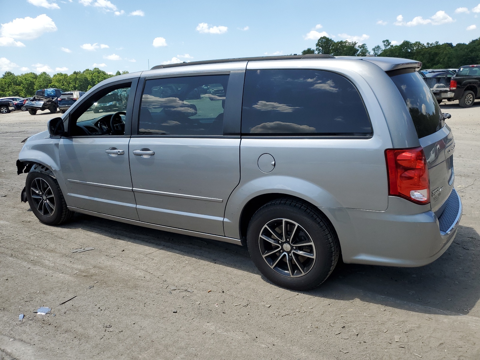 2017 Dodge Grand Caravan Gt vin: 2C4RDGEG3HR696882