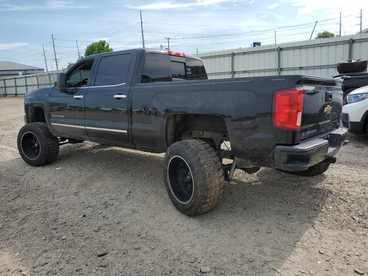 3GCUKSEC9HG303215 CHEVROLET ALL Models 2017