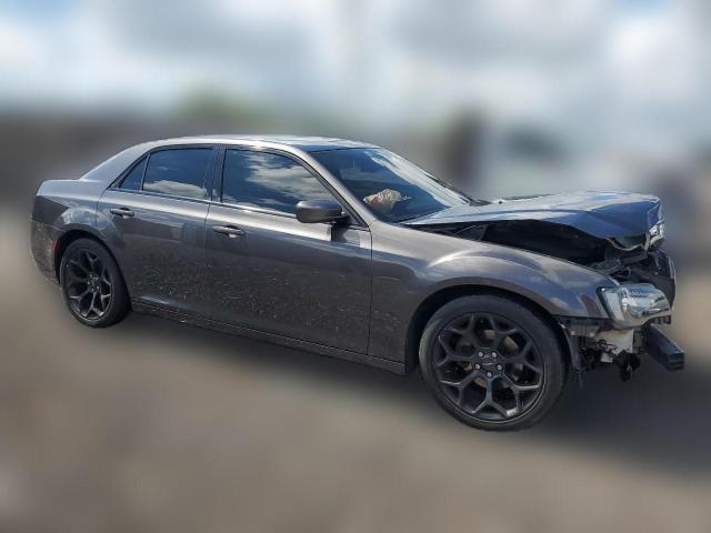  CHRYSLER 300 2019 Серый