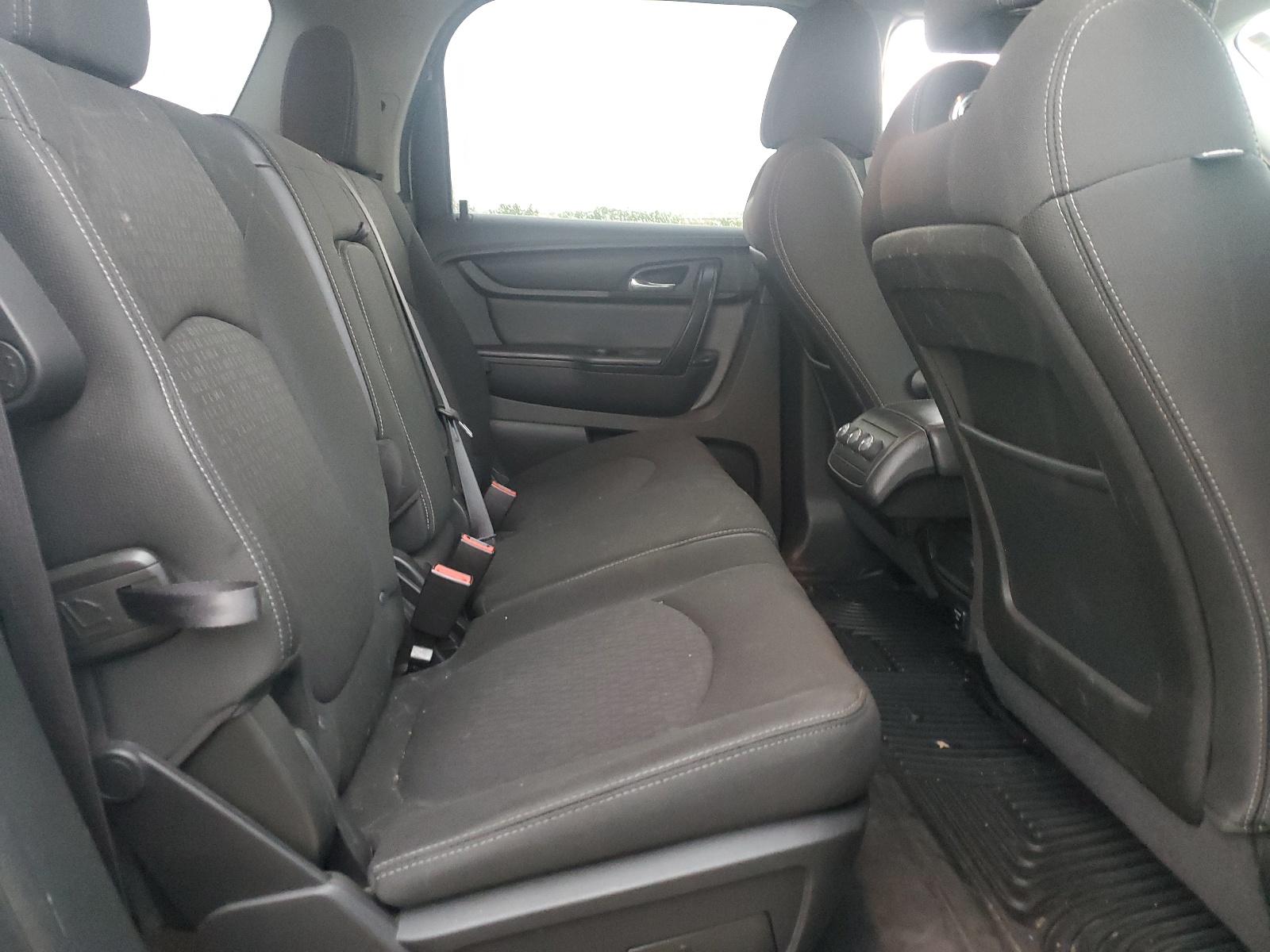 1GKKVNED9FJ329628 2015 GMC Acadia Sle