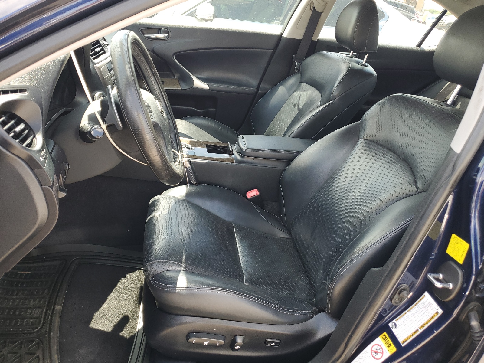 JTHBF5C24B5138114 2011 Lexus Is 250