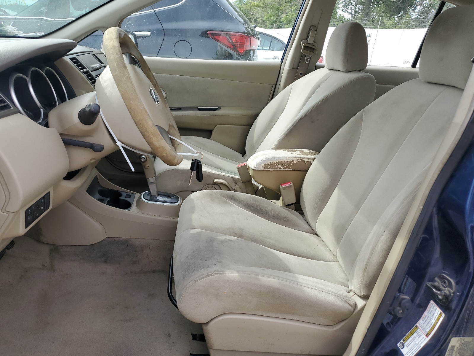 3N1BC11E59L357869 2009 Nissan Versa S