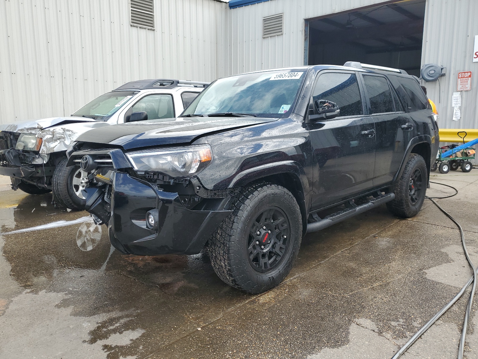 2024 Toyota 4Runner Sr5 vin: JTEFU5JR5R5309676