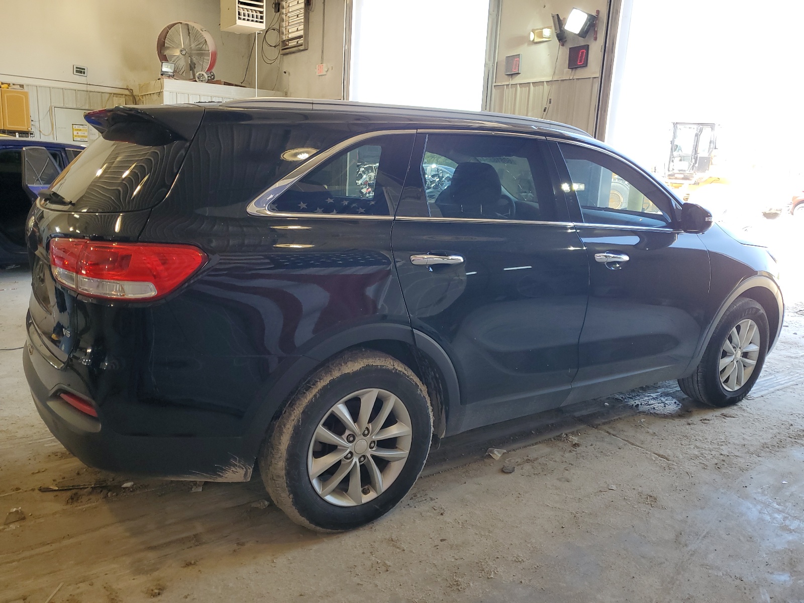 2016 Kia Sorento Lx vin: 5XYPG4A59GG021655