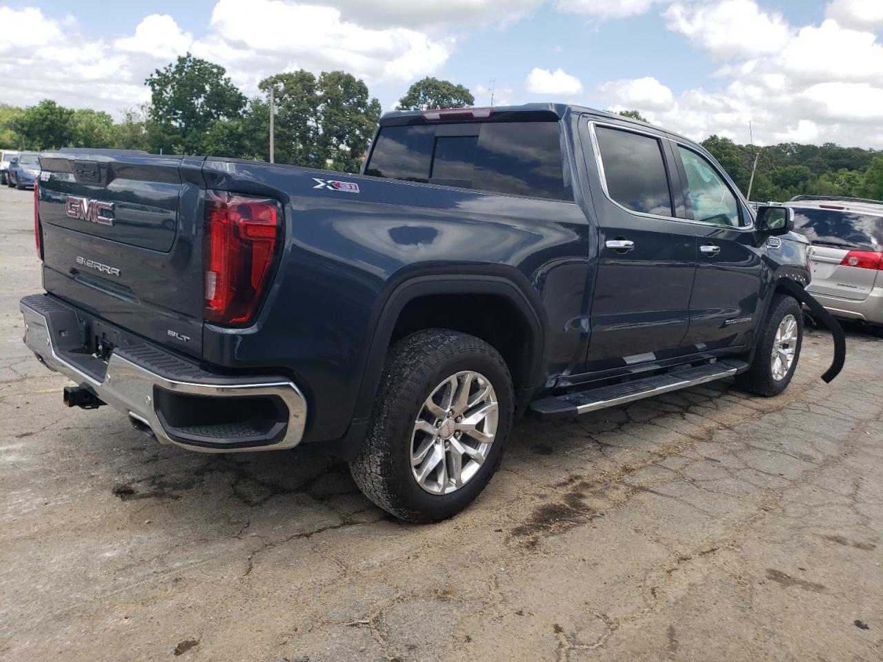 2022 GMC Sierra - Image 3
