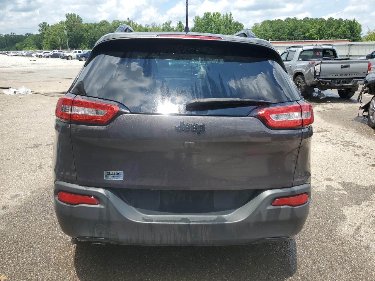 2018 Jeep Cherokee Latitude VIN: 1C4PJLCB5JD544191 Lot: 60844694