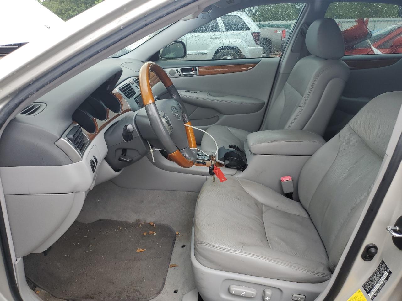 2005 Lexus Es 330 VIN: JTHBA30GX55131174 Lot: 68709085