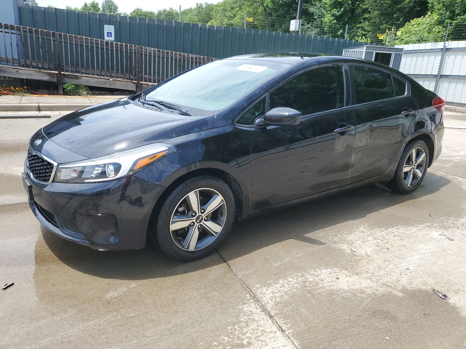 3KPFL4A75JE257362 2018 Kia Forte Lx