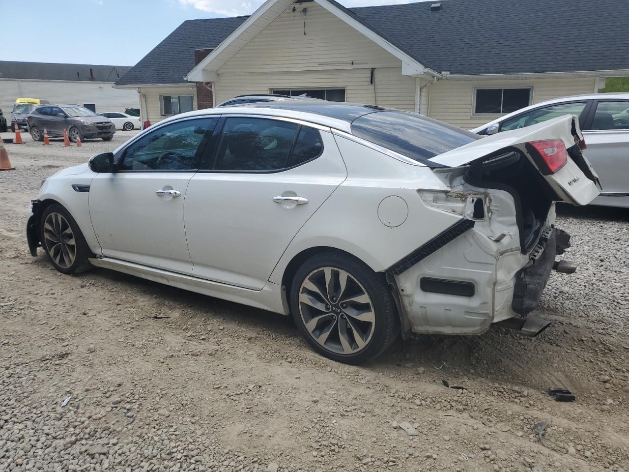 5XXGR4A65FG453214 2015 KIA OPTIMA - Image 2