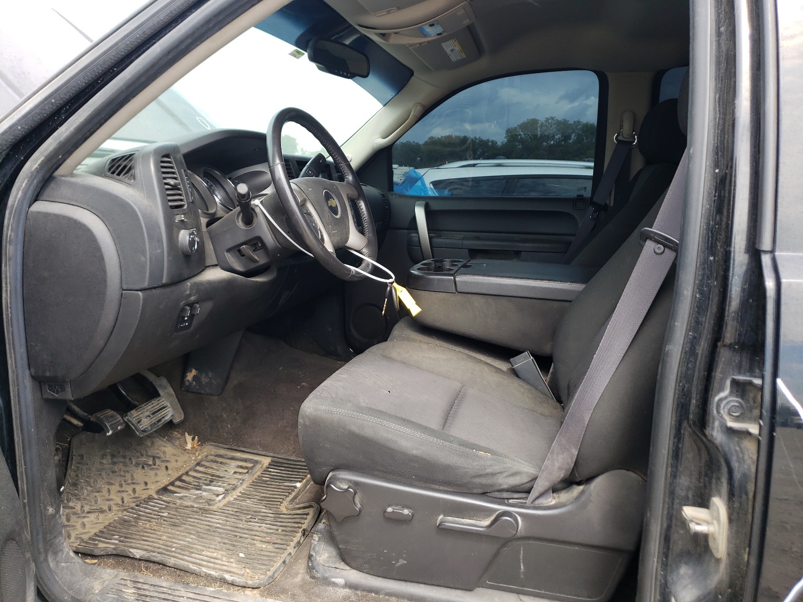 3GCPKSE32BG381162 2011 Chevrolet Silverado K1500 Lt