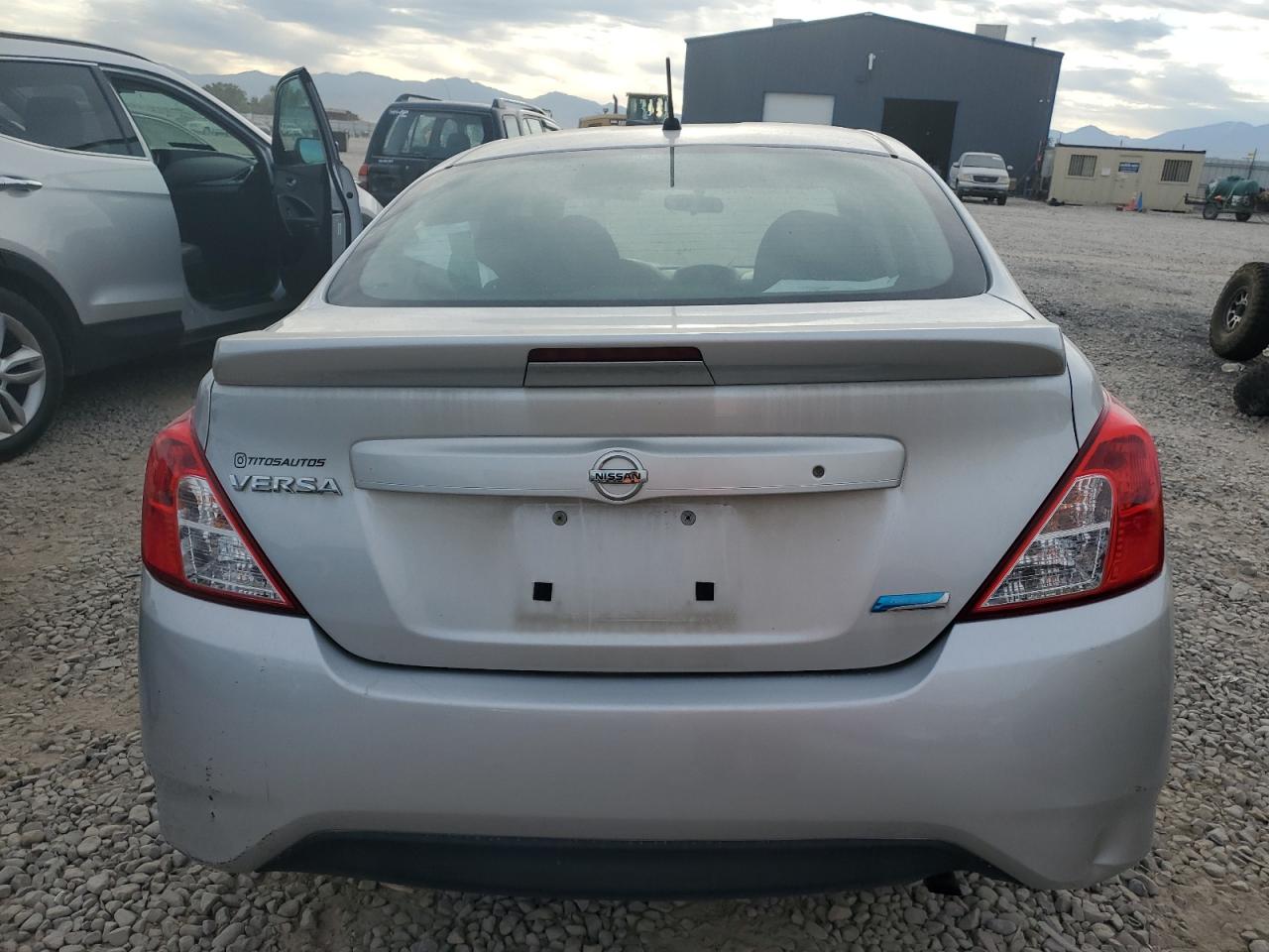 3N1CN7AP5GL881457 2016 Nissan Versa S