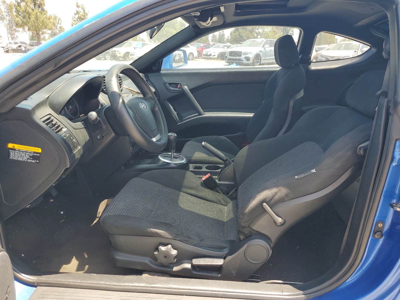 KMHHM65DX4U136457 2004 Hyundai Tiburon