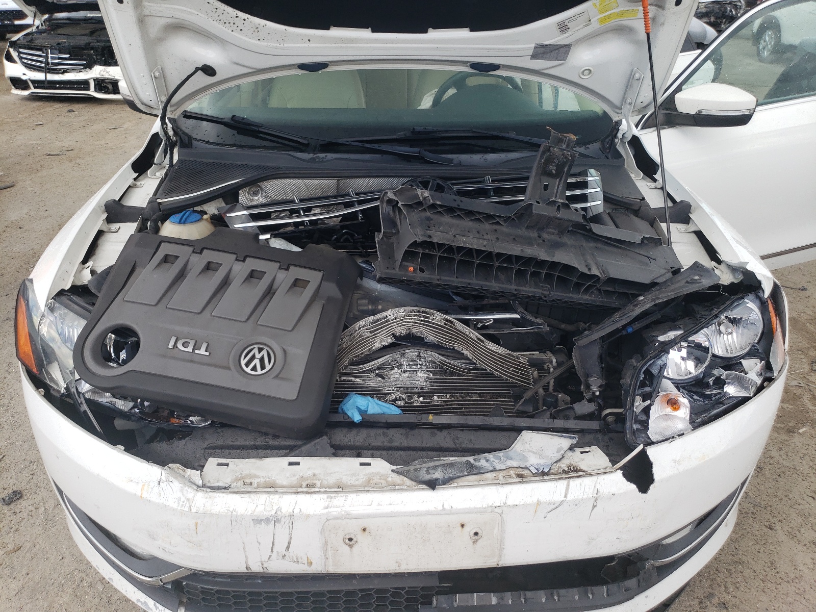 1VWBN7A37DC034580 2013 Volkswagen Passat Se