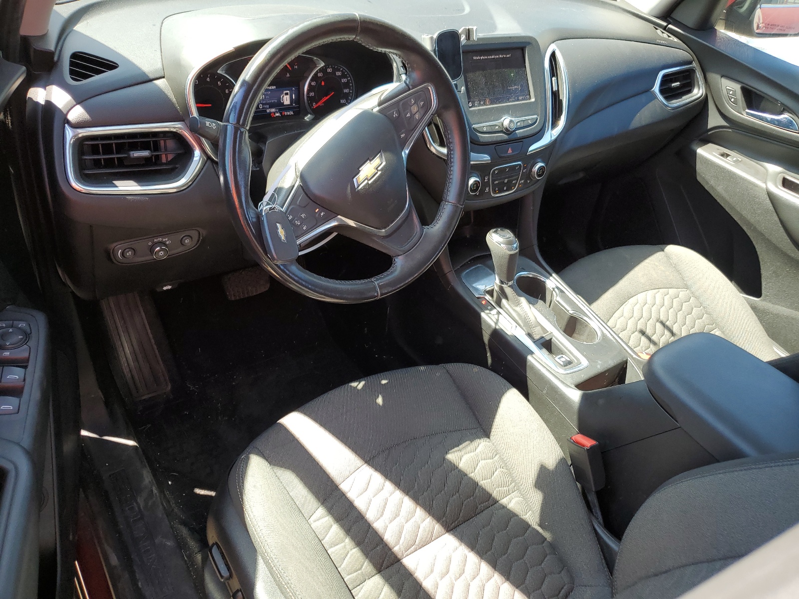 2GNAXKEV0L6185976 2020 Chevrolet Equinox Lt