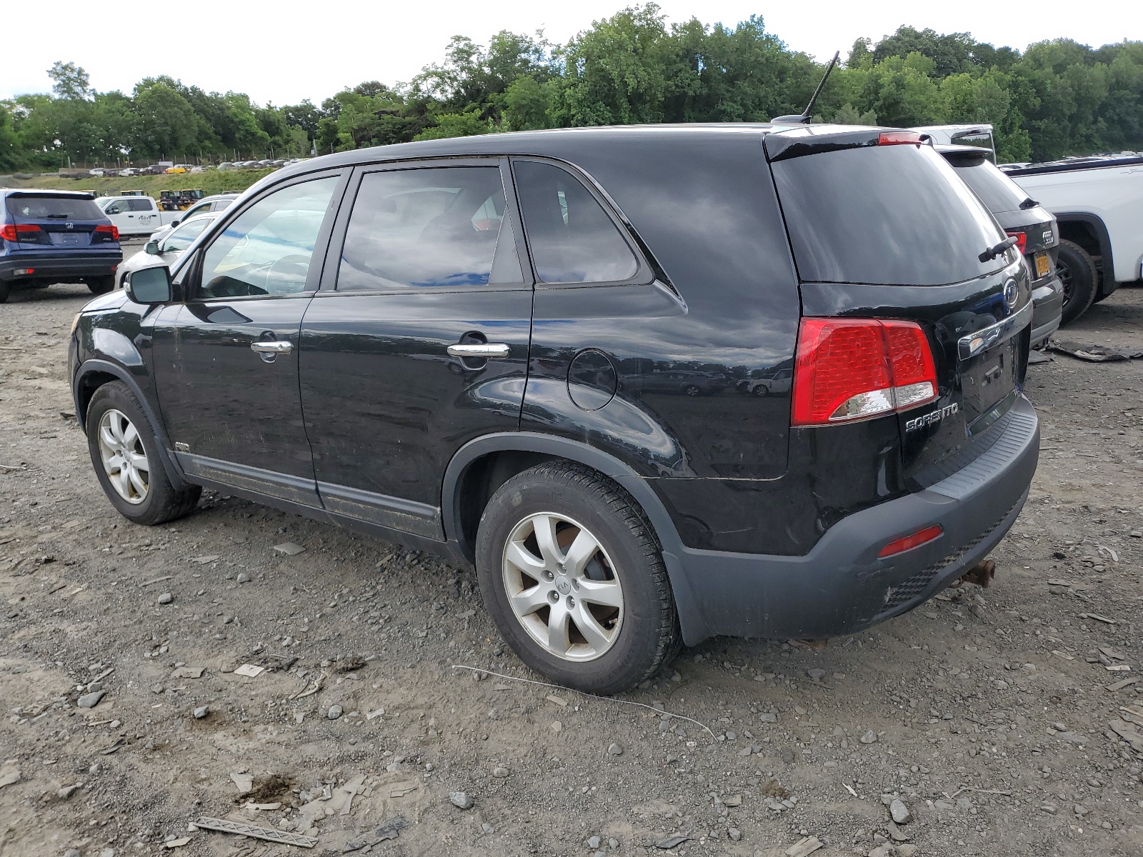 2012 Kia Sorento Base vin: 5XYKTDA64CG238944