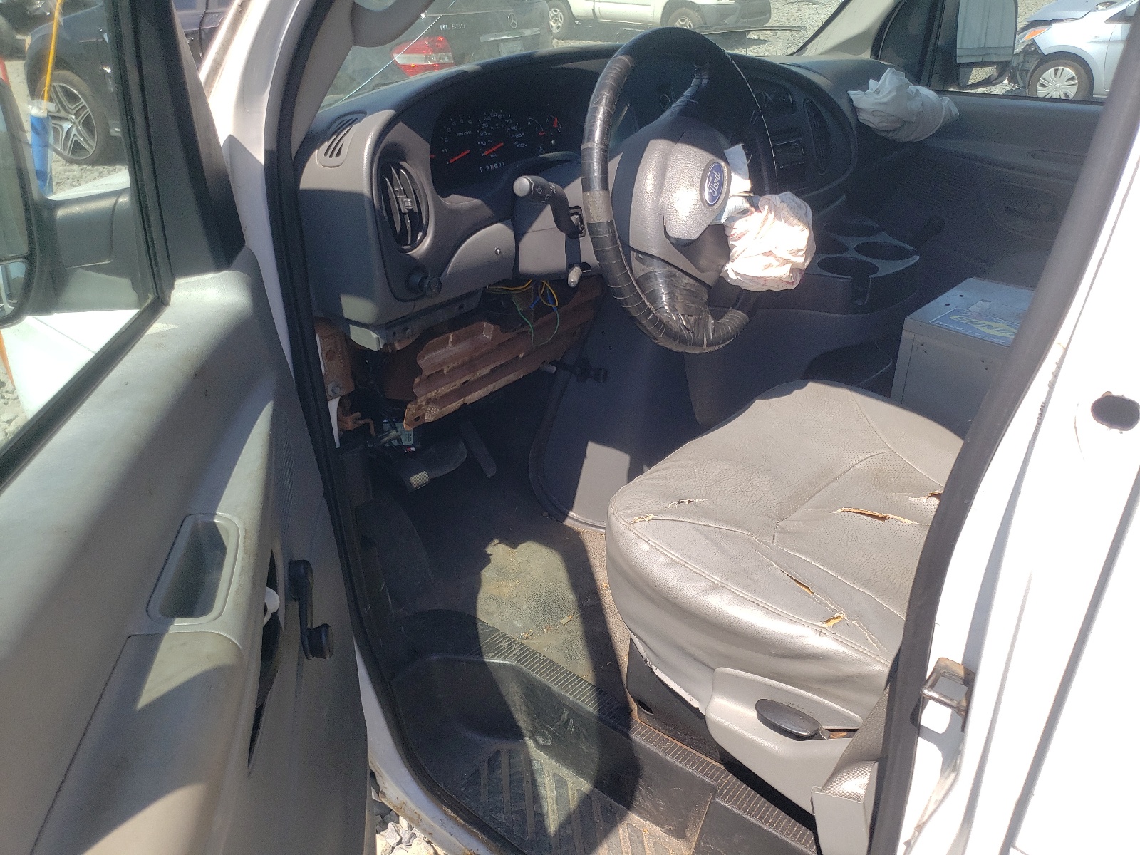 1FTNE24L16DA45831 2006 Ford Econoline E250 Van