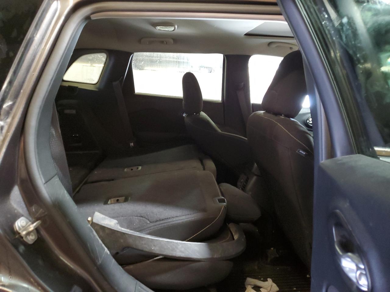 2017 Jeep Cherokee Latitude VIN: 1C4PJMCS5HW513558 Lot: 59660594