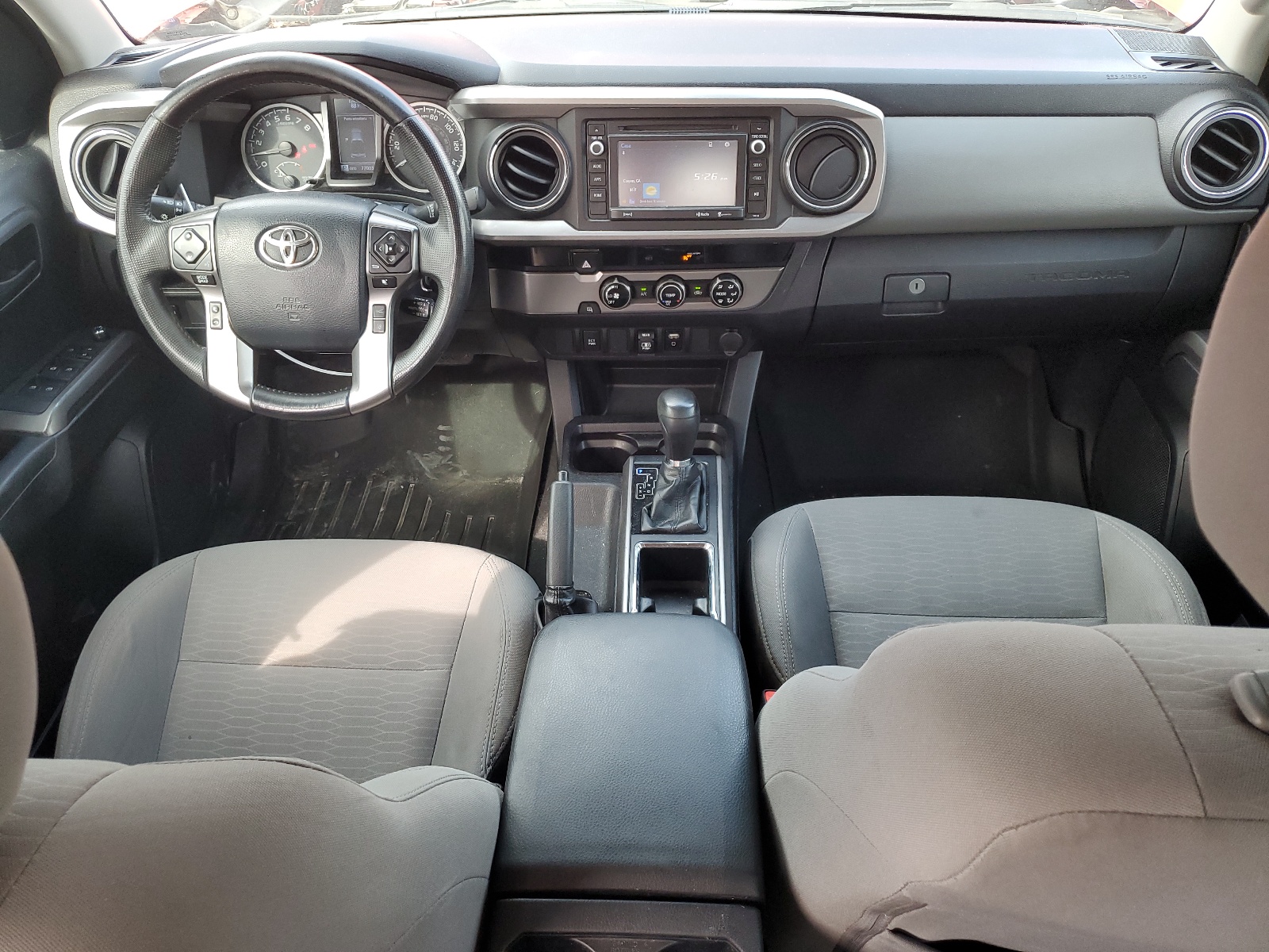 3TMAZ5CNXJM075835 2018 Toyota Tacoma Double Cab