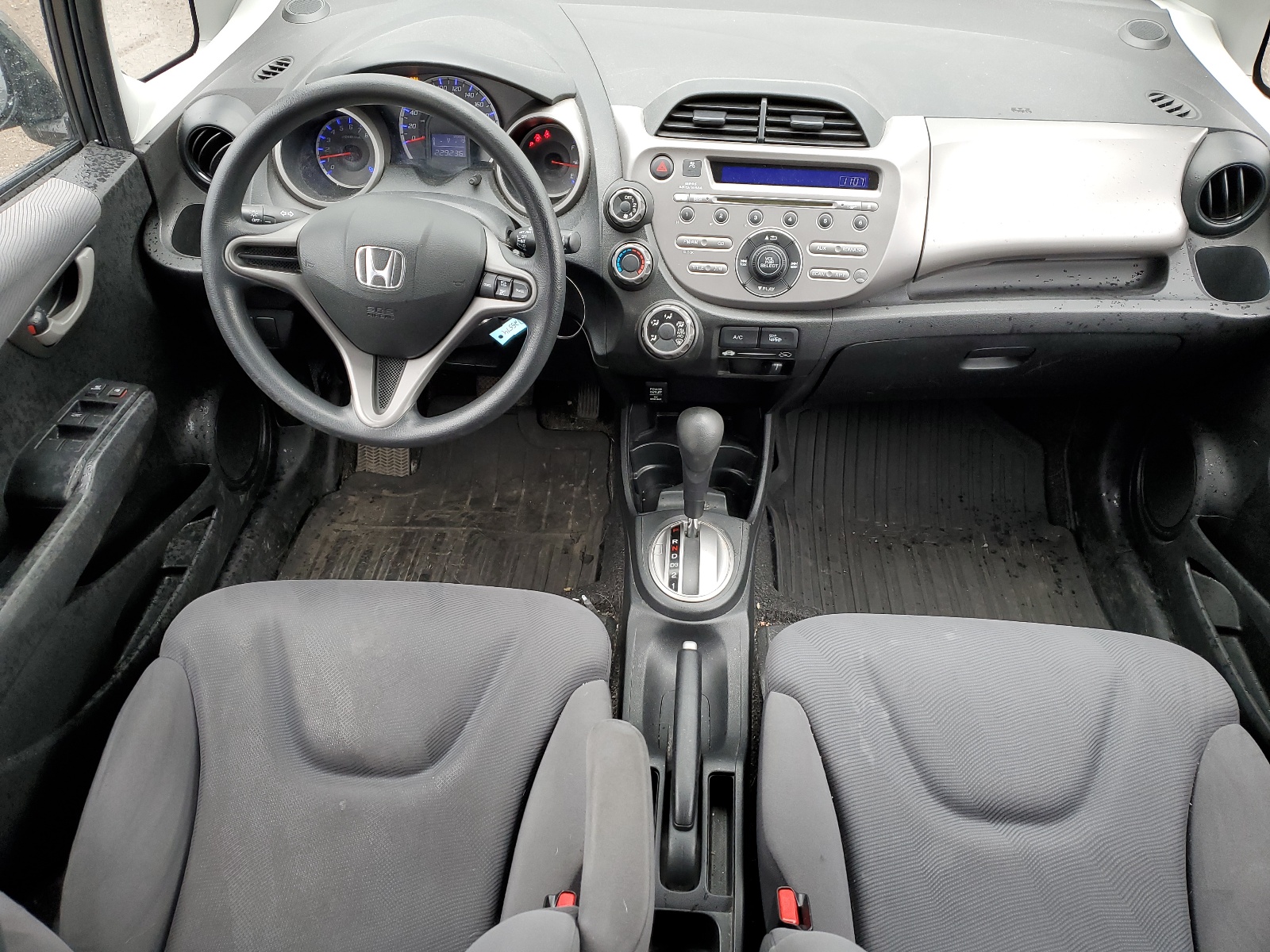 JHMGE8H53BC800175 2011 Honda Fit Sport