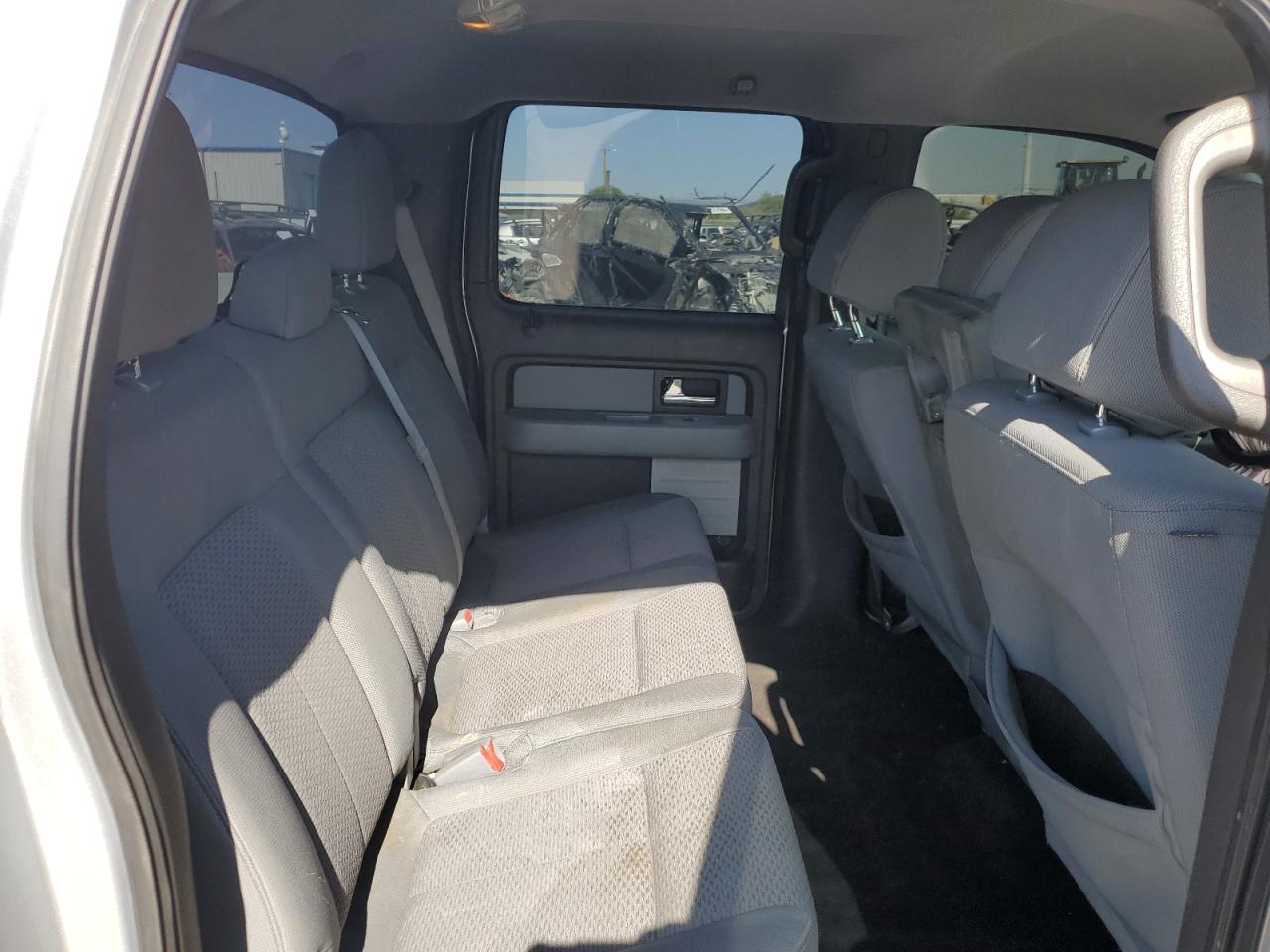 2013 Ford F-150 - Image 10