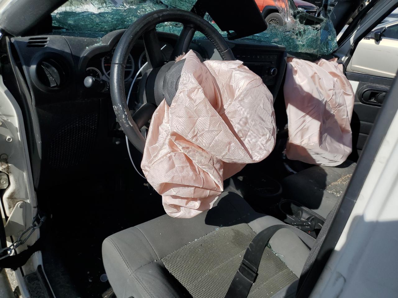 2008 Jeep Wrangler Unlimited Rubicon VIN: 1J4GA69148L615083 Lot: 59633184