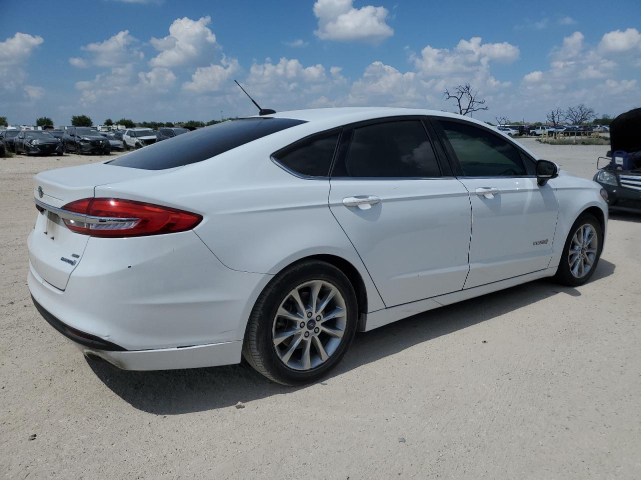 2017 Ford Fusion Se Hybrid VIN: 3FA6P0LU8HR317840 Lot: 61150924