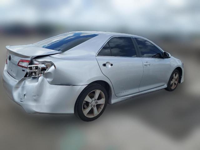  TOYOTA CAMRY 2012 Серебристый