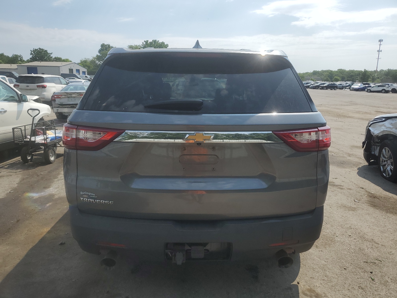 1GNERFKW9JJ111536 2018 Chevrolet Traverse Ls