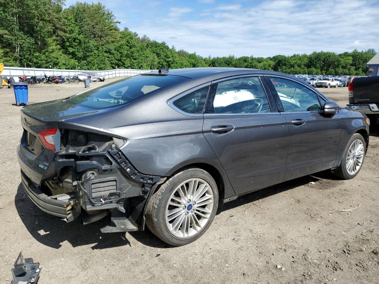 VIN 3FA6P0T95GR335822 2016 FORD FUSION no.3