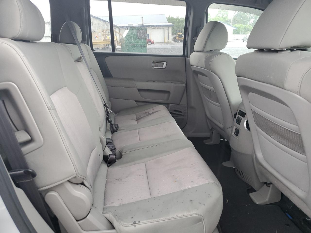 2011 Honda Pilot Ex VIN: 5FNYF4H42BB074878 Lot: 57440164