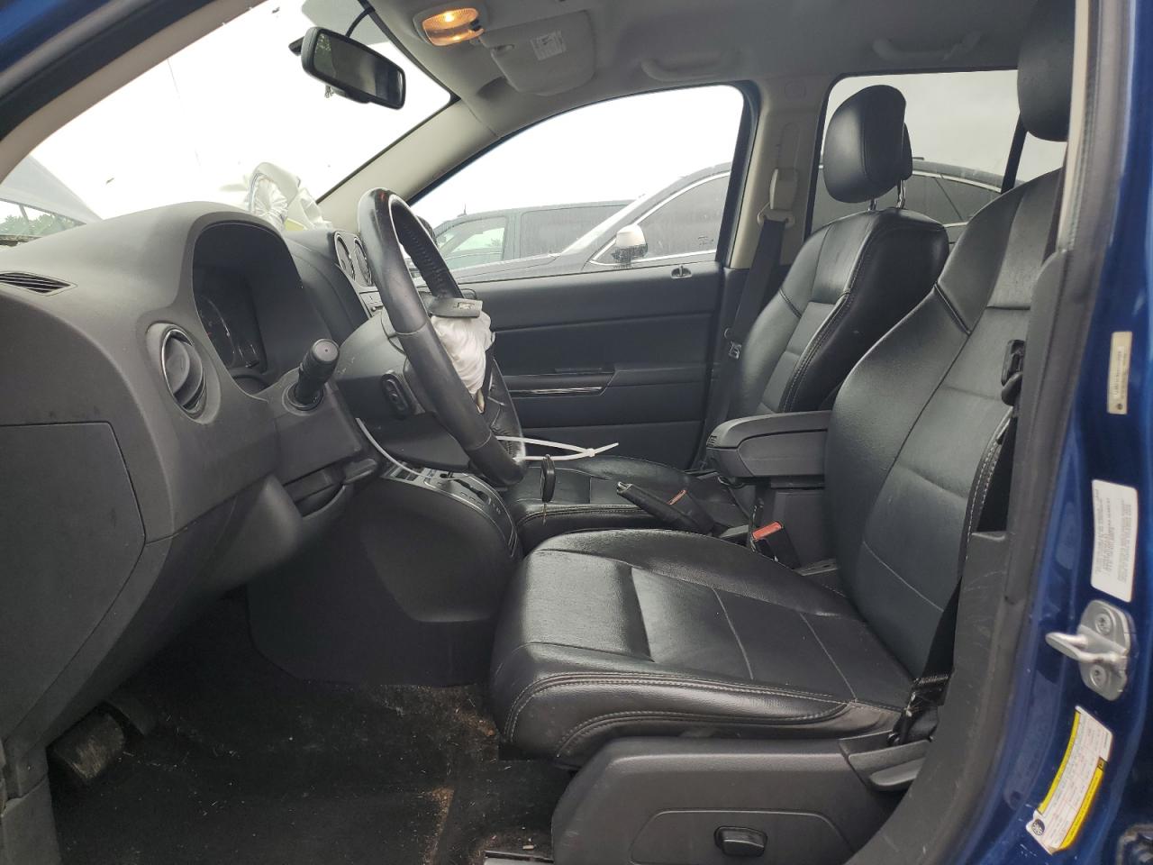 2010 Jeep Compass Limited VIN: 1J4NF5FB8AD560086 Lot: 57869414