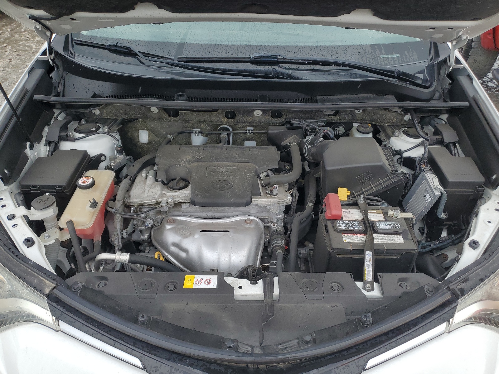 JTMRFREV3HD220560 2017 Toyota Rav4 Xle