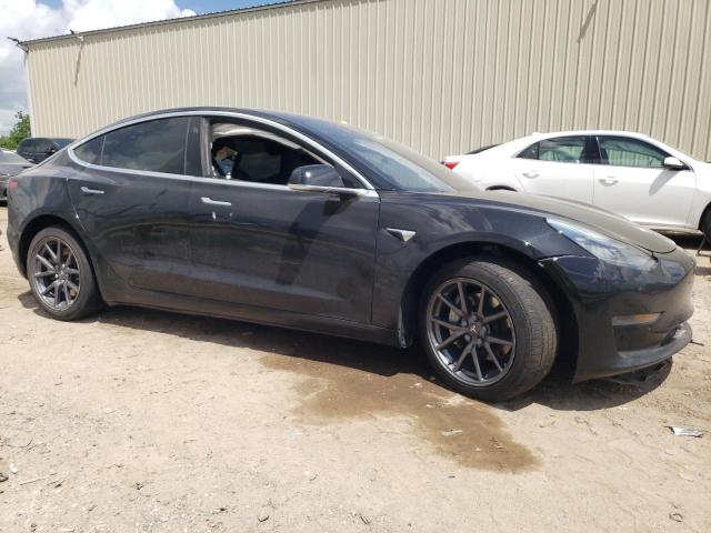  TESLA MODEL 3 2020 Чорний