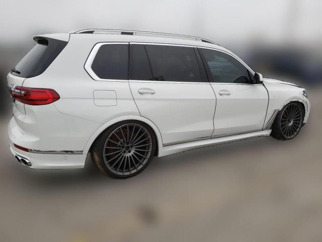  BMW X7 2021 Белый