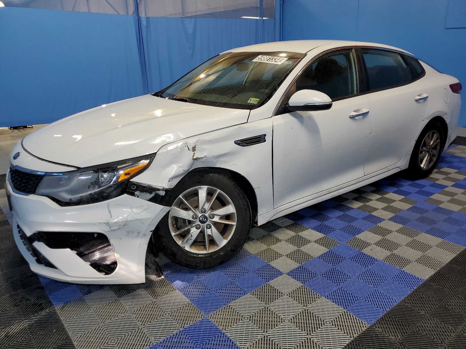 5XXGT4L38KG277449 2019 Kia Optima Lx