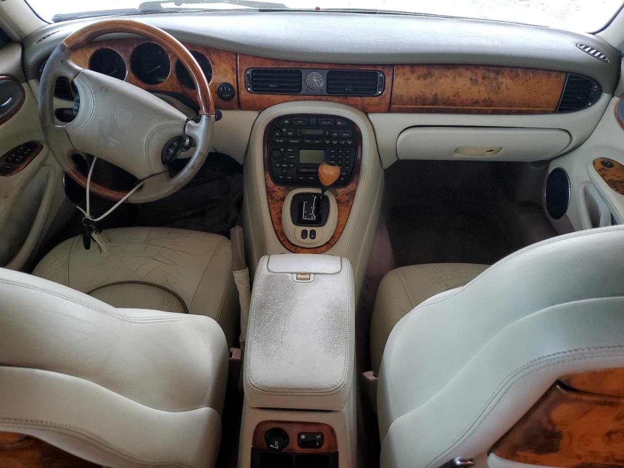 2000 Jaguar Vandenplas VIN: SAJDA24C9YLF10831 Lot: 58247574
