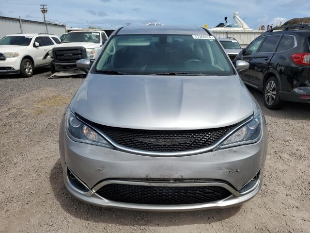 Мінівени CHRYSLER PACIFICA 2017 Сріблястий