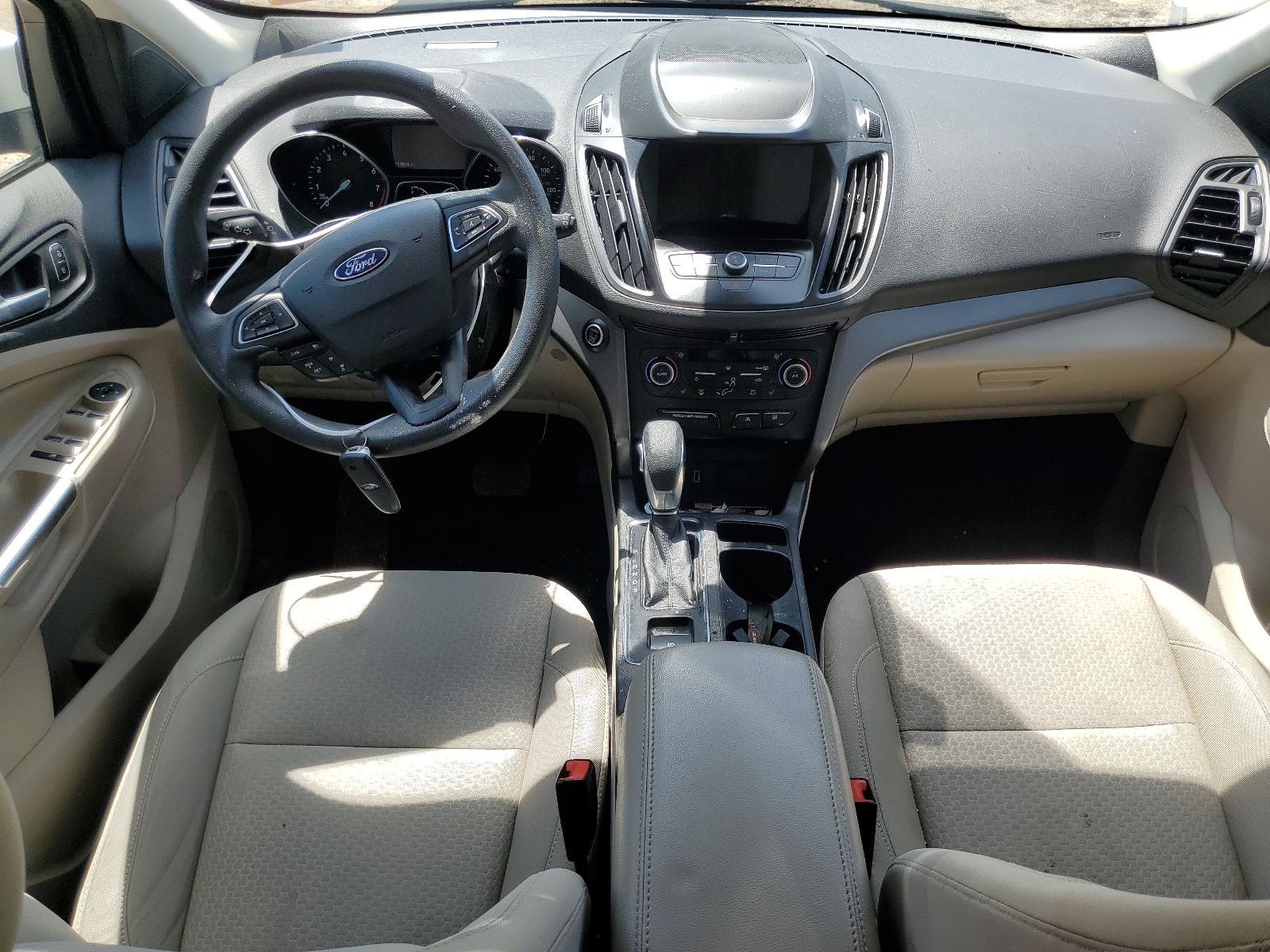 1FMCU0GD9KUC06659 2019 Ford Escape Se