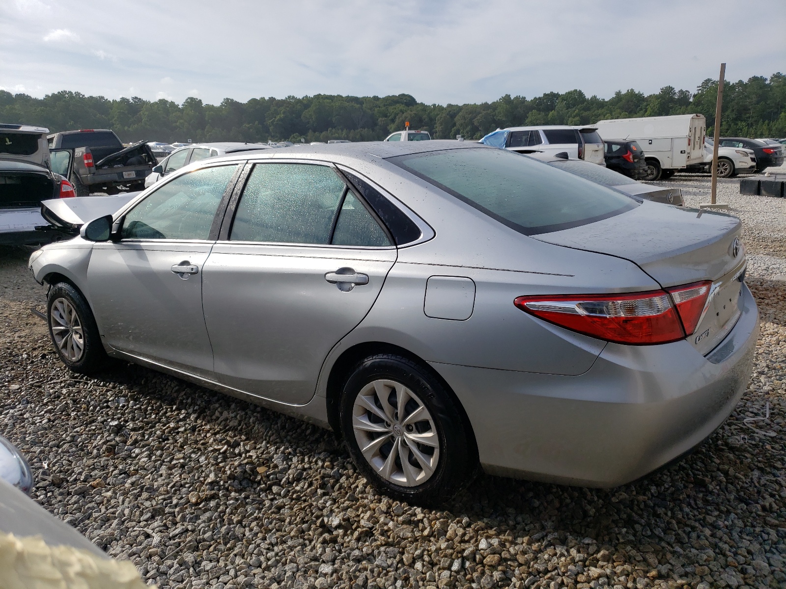 2015 Toyota Camry Le vin: 4T4BF1FK0FR458971